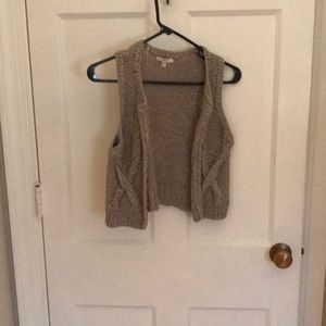 Gap textured vest. XS